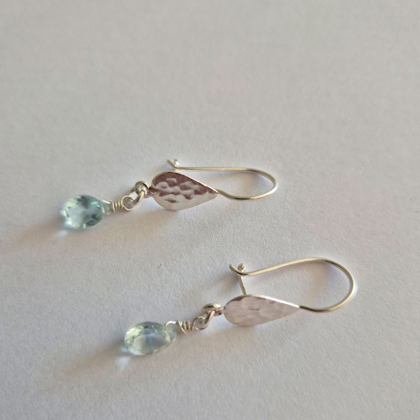 aros de gota aguamarina natural de plata 925