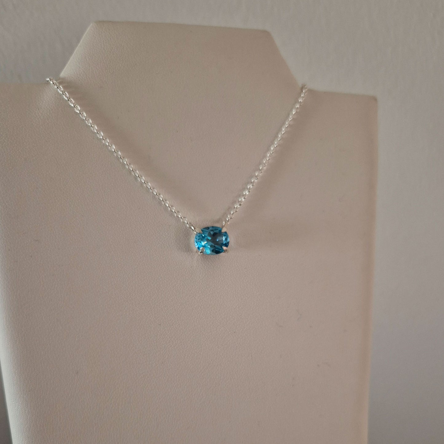 Collar Con Colgante De Plata De Ley Con Topacio Azul Agua