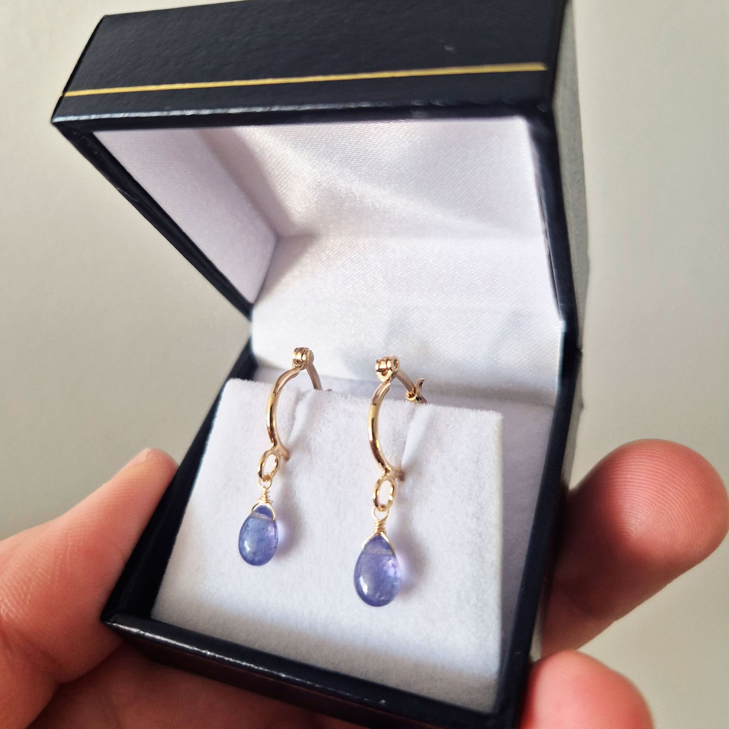 Aros Argolla Bañados En Oro Con Piedras Naturales Tanzanitas