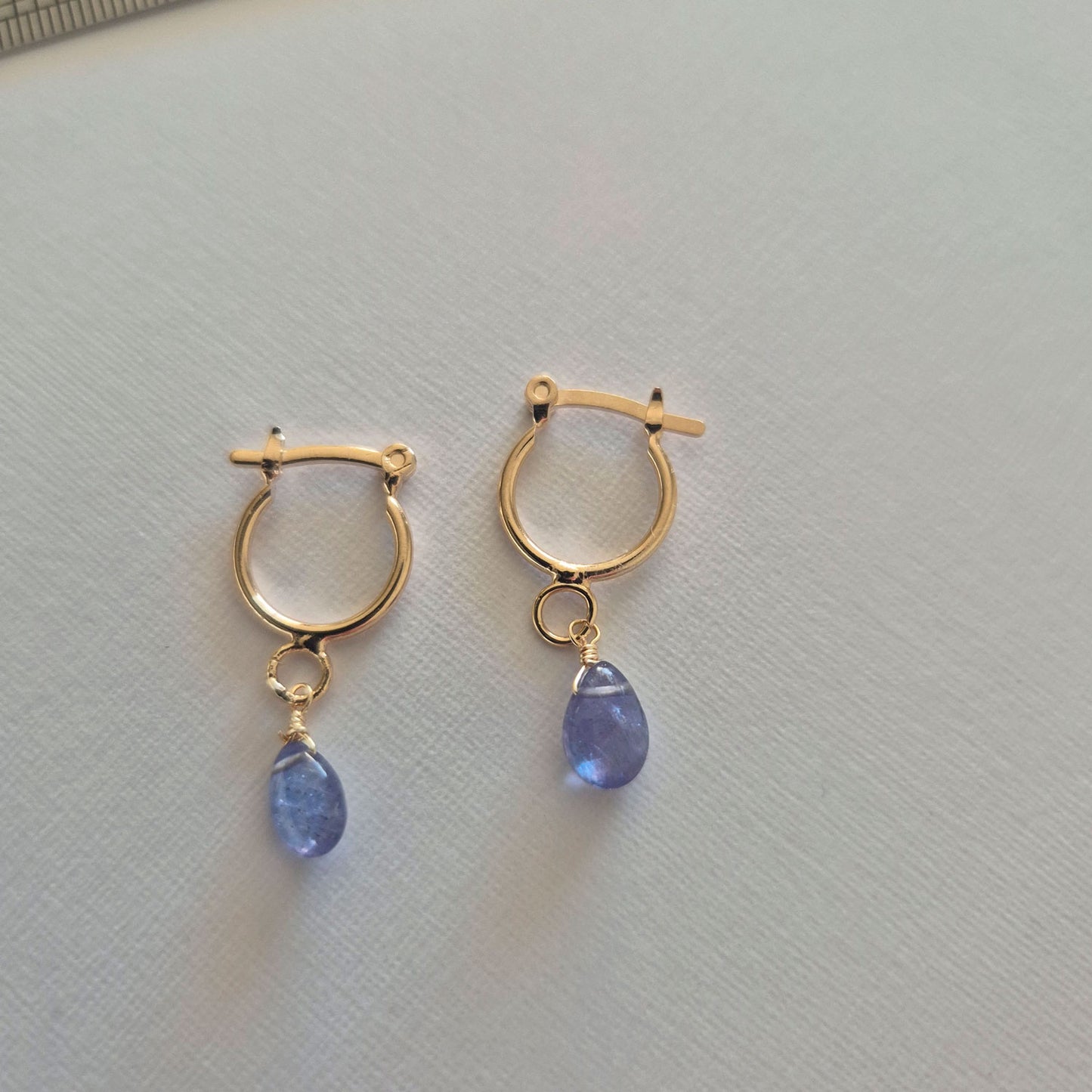 Aros Argolla Bañados En Oro Con Piedras Naturales Tanzanitas