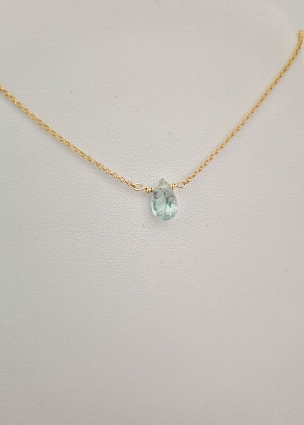 Collar Punto De Luz Aguamarina Gota Baño Oro 18k