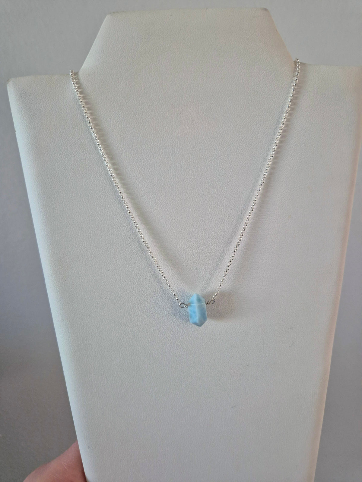 Collar Con Larimar Punta de Plata Fina