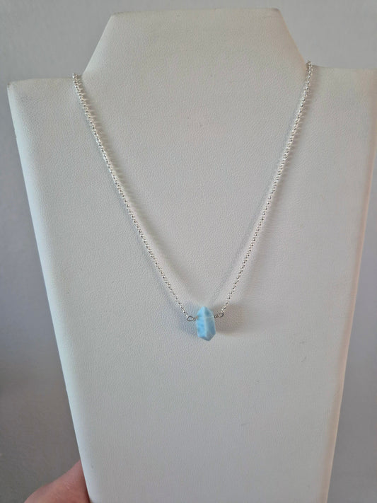 Collar Con Larimar Punta de Plata Fina