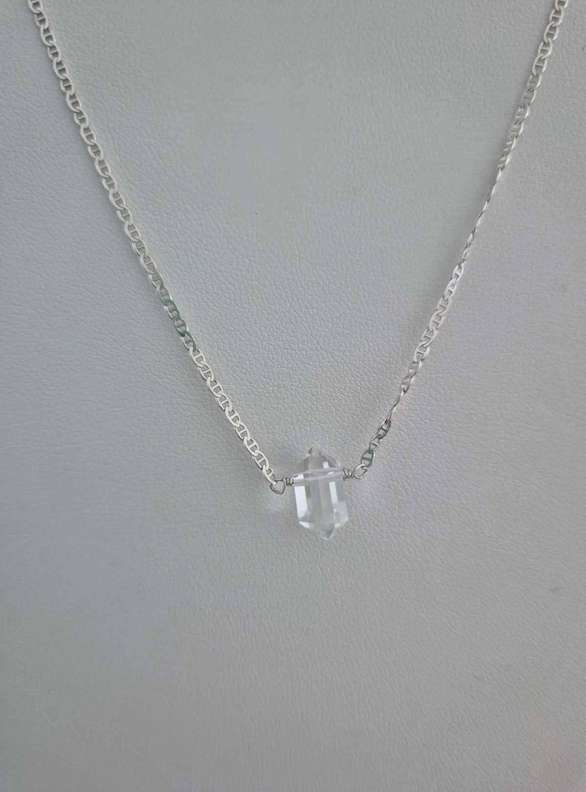 Collar Con Cuarzo Cristal En Bruto Natural Plata Fina