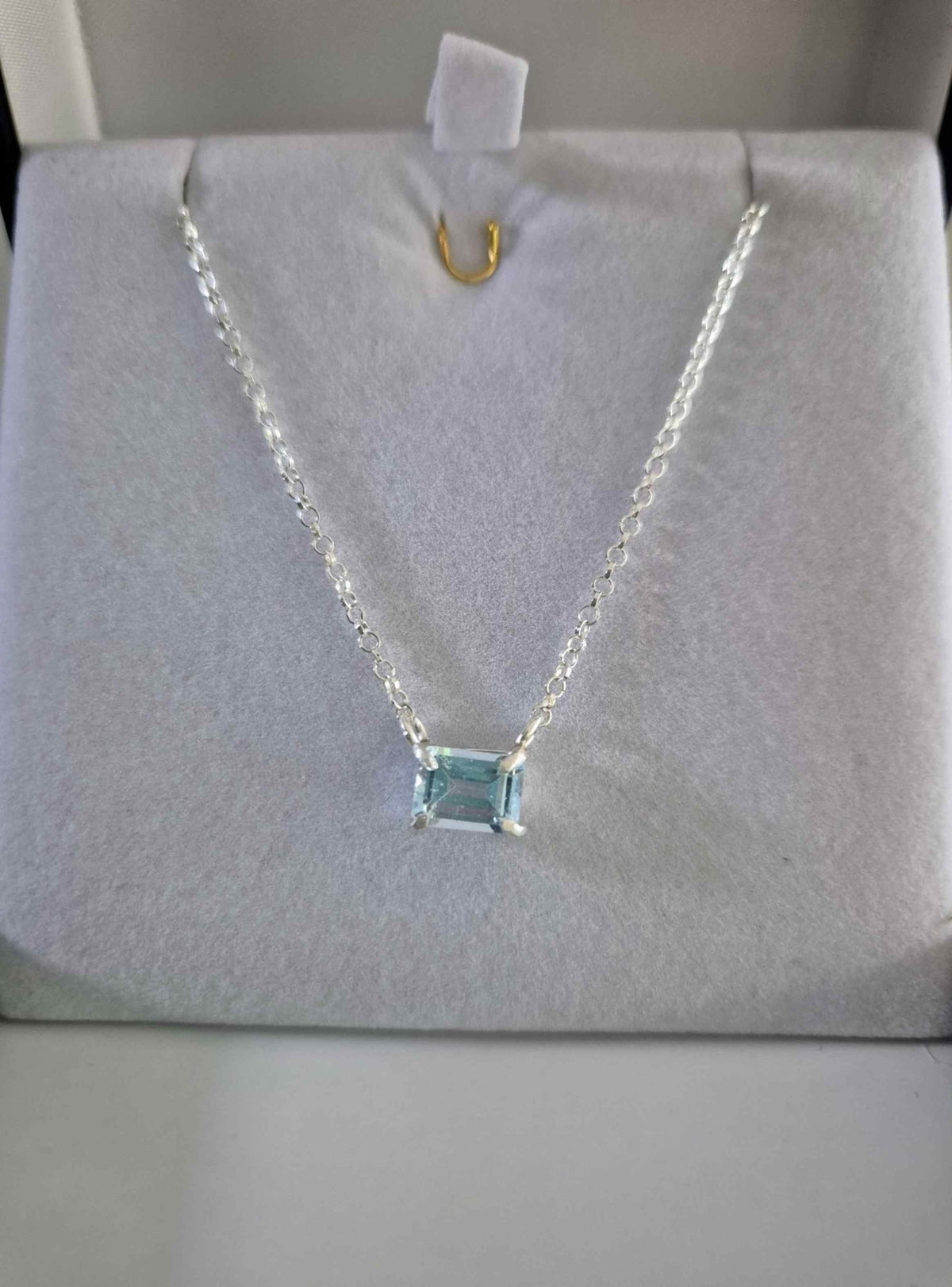 Collar Con Piedra Topacio Azul Natural De Plata Fina