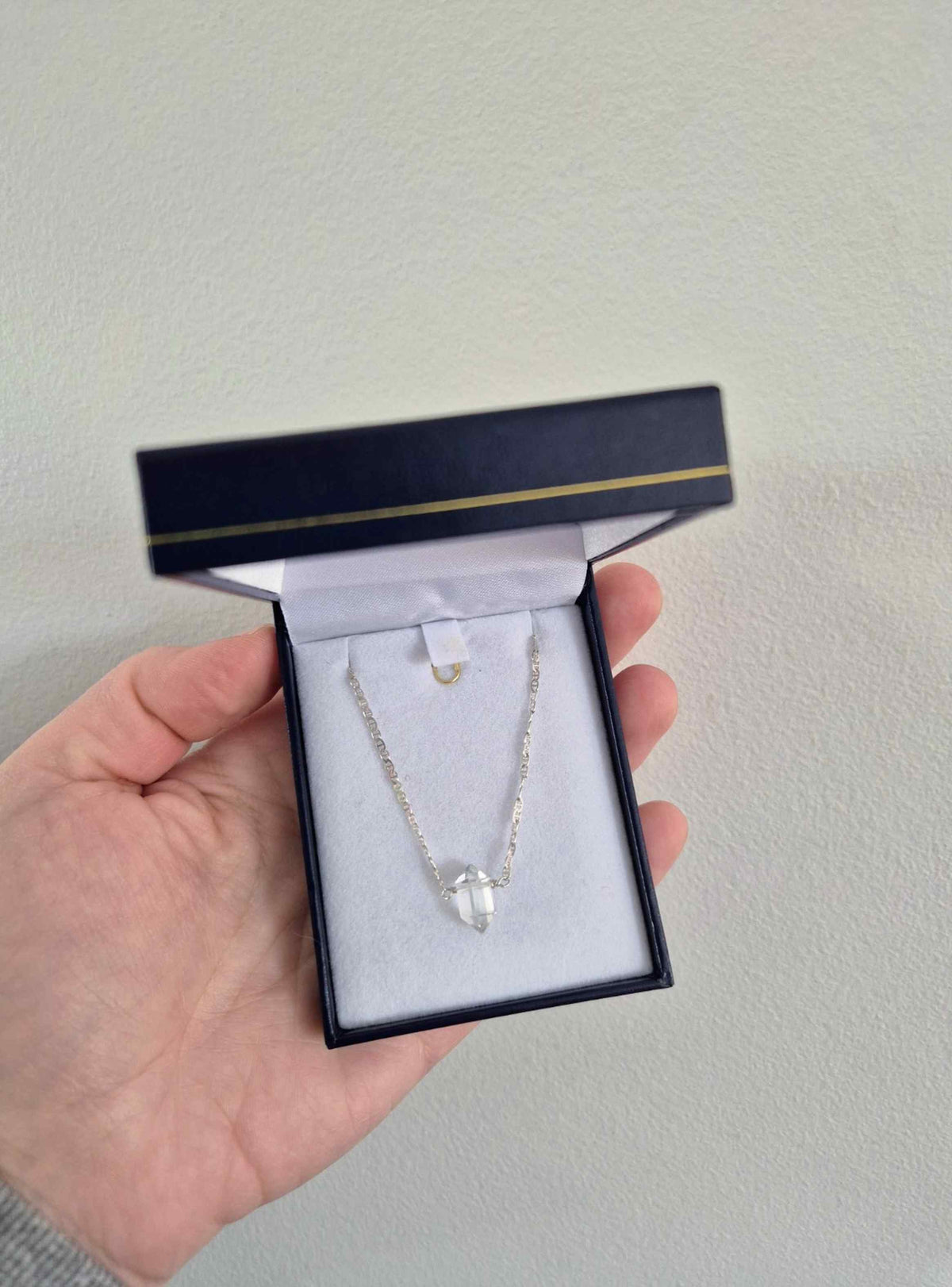 Collar Con Cuarzo Cristal En Bruto Natural Plata Fina