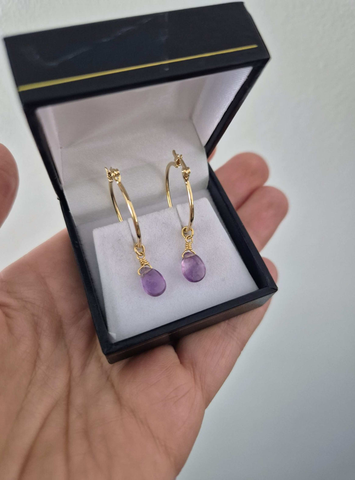 Aros Argolla Con Piedra Amatista Baño Oro 18 K